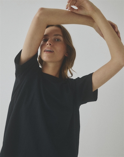 Mbym - JulieM T-Shirt - Black